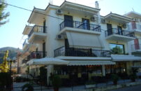vila-frosso-neos-pirgos-evia-mayak-tours (8)